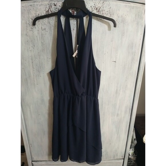 BCBG Ruffled Sleeveless Medium Dress Md Classic Knee Length Boho - Picture 1 of 11